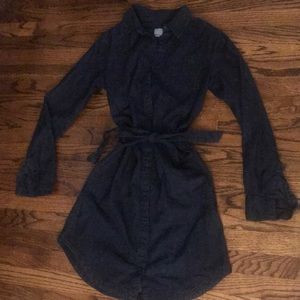 Black long sleeve shirt